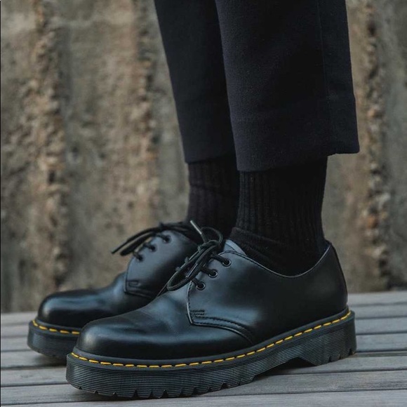 New Dr Martens Bex Smooth Leather Oxford Black Shoes 10 Ladies ON HOLD 9/9/22 - Picture 1 of 17